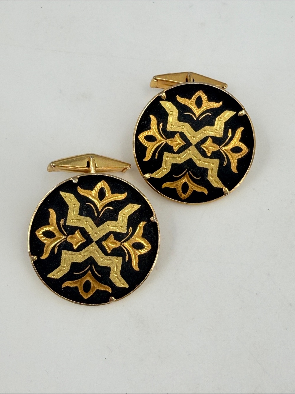 Vintage Black Gold Plated Etched Cufflinks Round Western Formal Damascene Style